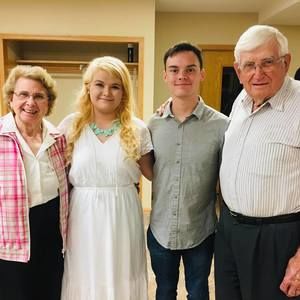 Meet your Posher, Caroline